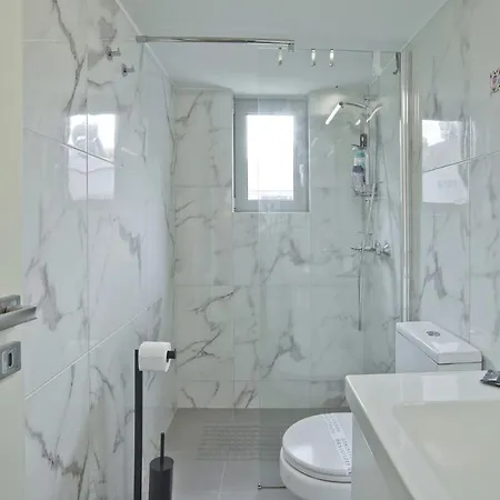 Athina 2br Apt, Fully Equipped, Kitchen, Ac, Wifi * Atény