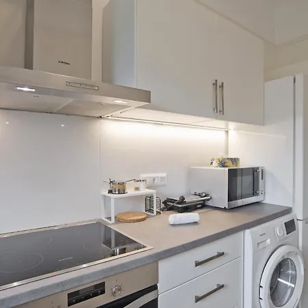 Athina 2br Apt, Fully Equipped, Kitchen, Ac, Wifi Atény